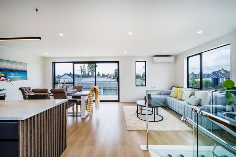 Photo of property in 11c Arimu Road, Papakura, 2110