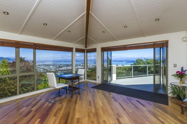 Photo of property in 17 Windsor Drive, Britannia Heights, Nelson, 7010