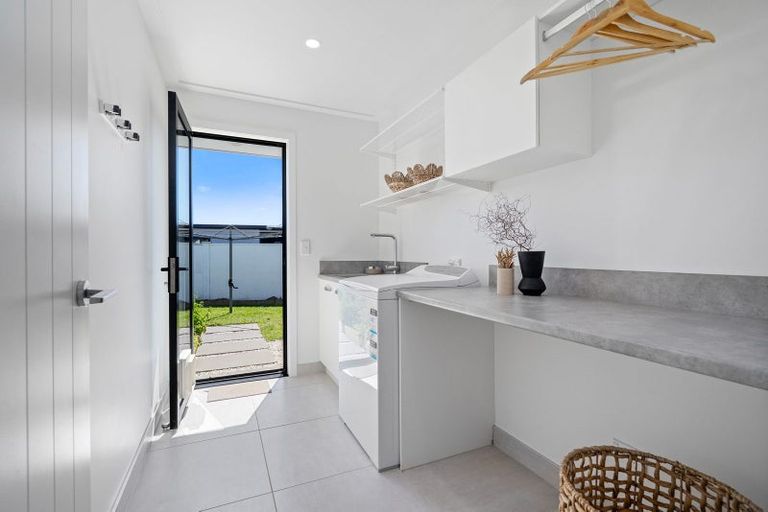 Photo of property in 2 Moemoea Place, Cambridge, 3434