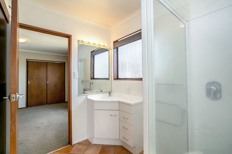 Photo of property in 30 Kitchener Street, Martinborough, 5711