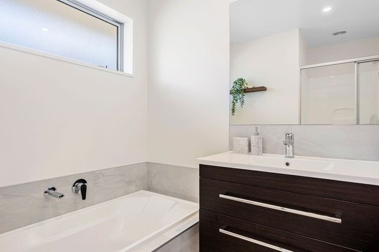 Photo of property in 12 Hurutini Way, Halswell, Christchurch, 8025