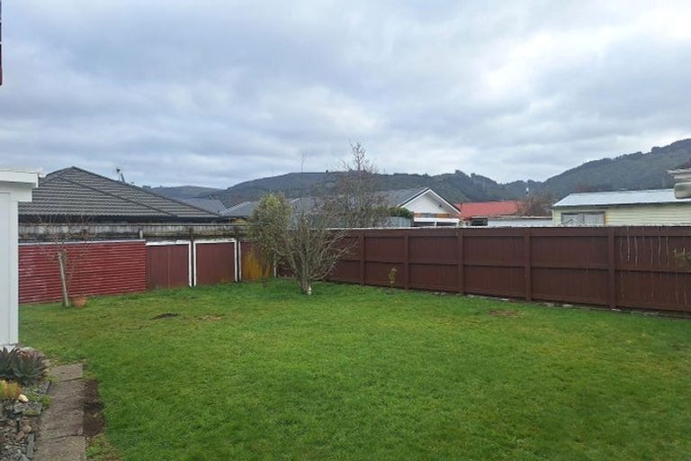Photo of property in 5 Milton Street, Trentham, Upper Hutt, 5018