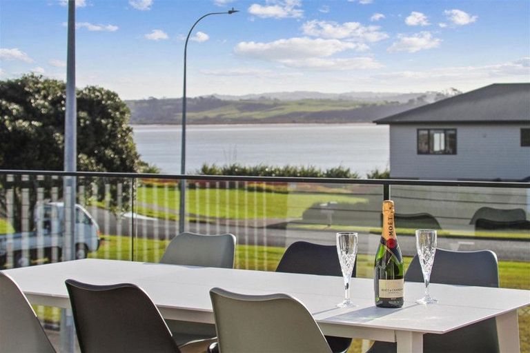 Photo of property in 172 Torkar Road, Clarks Beach, 2122