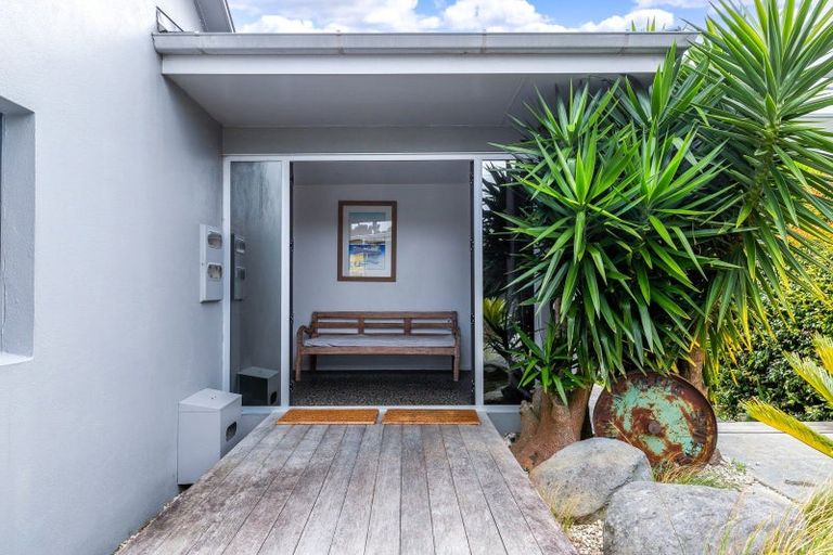 Photo of property in 51 St Michaels Avenue, Point Chevalier, Auckland, 1022