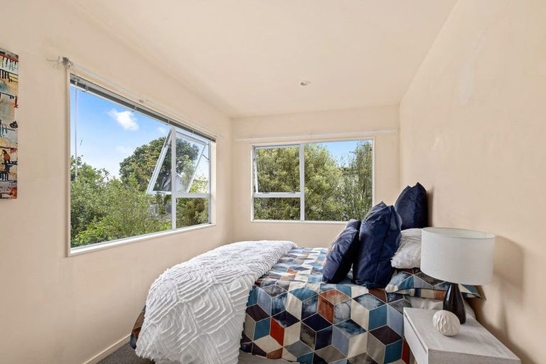 Photo of property in 20 Merehai Place, Snells Beach, 0920