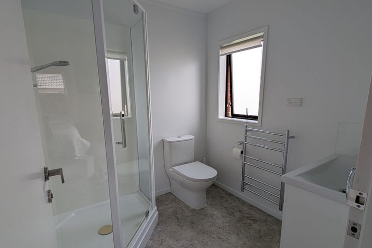 Photo of property in 10 Woodview Rise, Botany Downs, Auckland, 2010