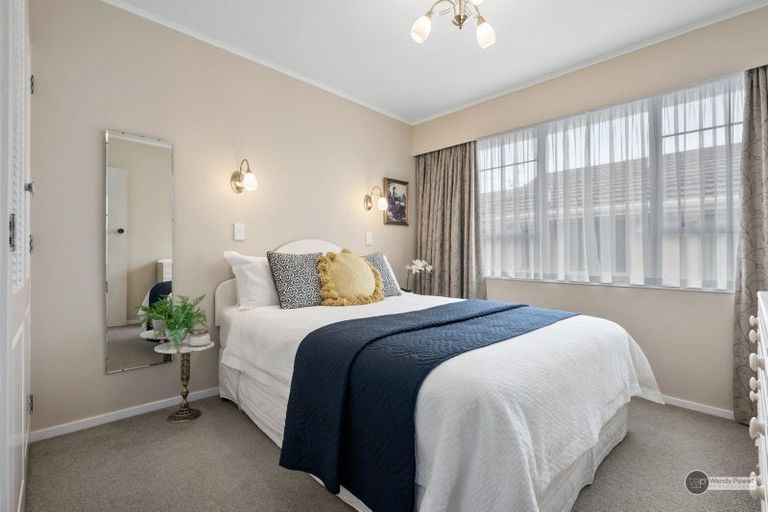 Photo of property in 28 Saint Columbans Grove, Boulcott, Lower Hutt, 5010