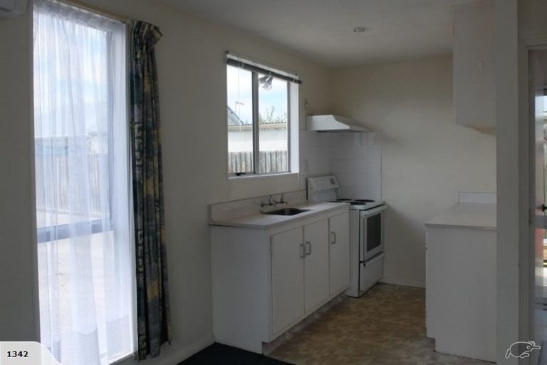 Photo of property in 3/15 Allard Street, Edgeware, Christchurch, 8013