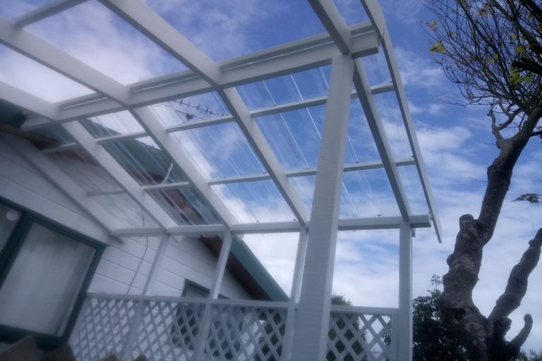 Photo of property in 14 Binda Place, Botany Downs, Auckland, 2010