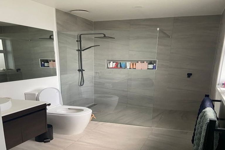 Photo of property in 21 Nottingham Street, Karori, Wellington, 6012