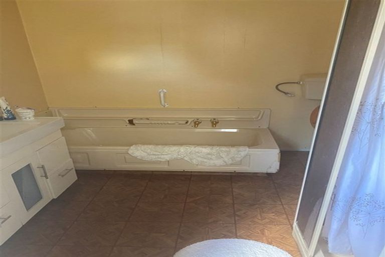 Photo of property in 140 Studholme Street, Morrinsville, 3300