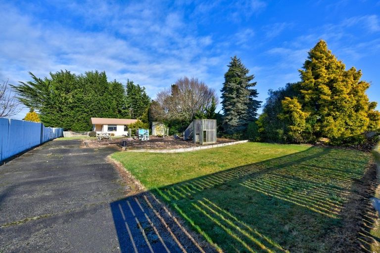 Photo of property in 2 Tauna Street, Lumsden, 9730