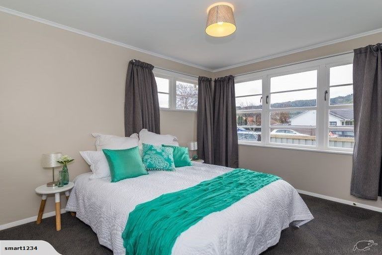 Photo of property in 15 Exchange Street, Ebdentown, Upper Hutt, 5018