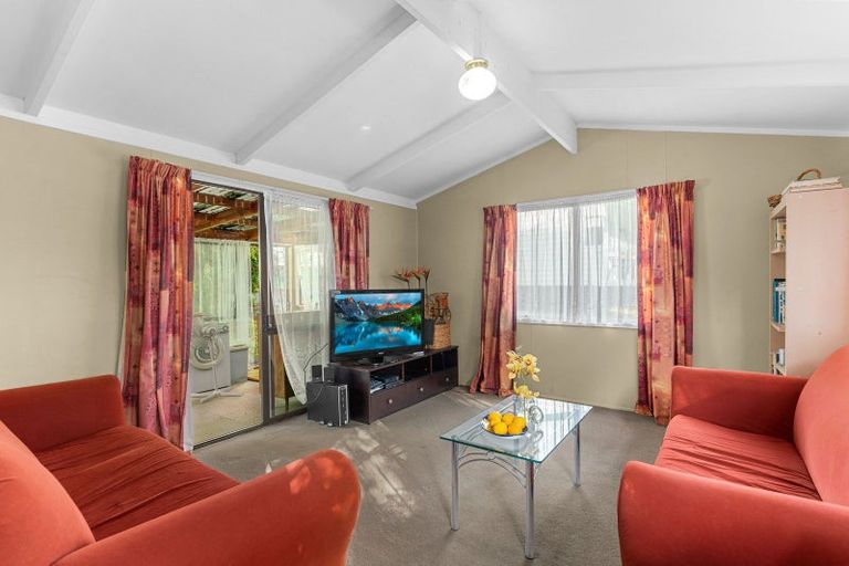 Photo of property in 6 Whareora Road, Kensington, Whangarei, 0112