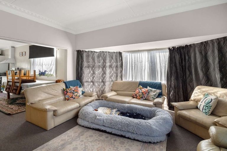 Photo of property in 70 Mcmurdo Street, Tinwald, Ashburton, 7700