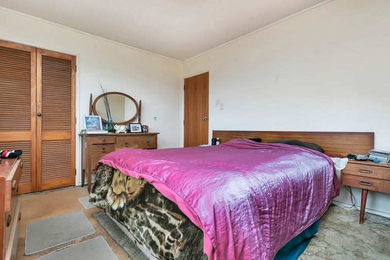 Photo of property in 2b Mcentee Road, Waitakere, Auckland, 0816