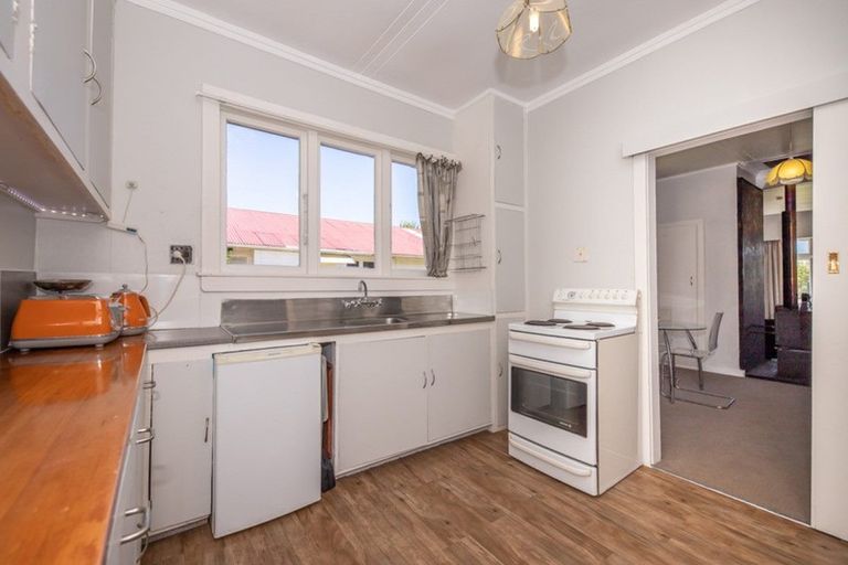 Photo of property in 14 Mcgill Street, Waimangaroa, Westport, 7891