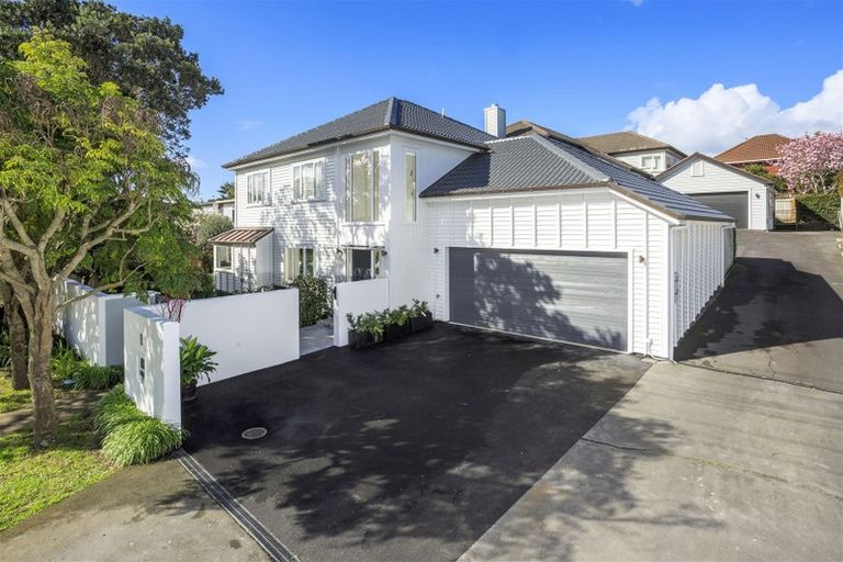 Photo of property in 1/8 Omana Road, Milford, Auckland, 0620