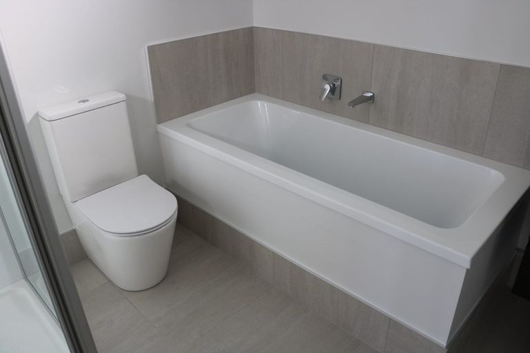 Photo of property in 7/130 Stancombe Road, Flat Bush, Auckland, 2016