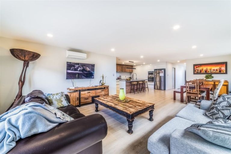 Photo of property in 10 Hangar Lane, Whenuapai, Auckland, 0618