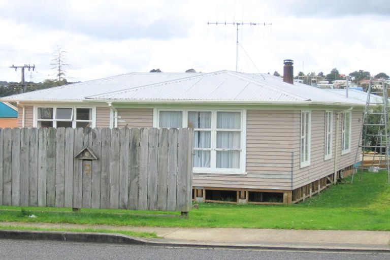 Photo of property in 9 Boswell Street, Te Kamo, Whangarei, 0112
