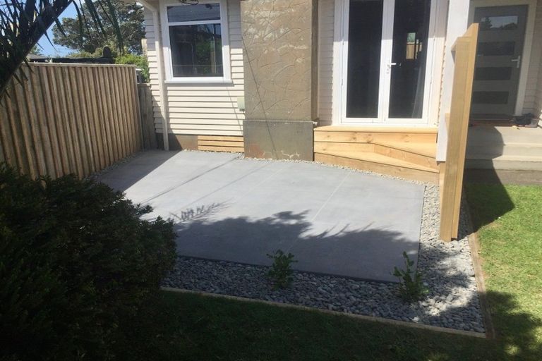 Photo of property in 5 Fitzroy Road, Fitzroy, New Plymouth, 4312