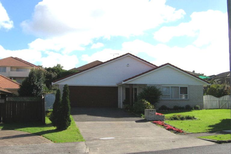 Photo of property in 2/9 Kentville Place, Somerville, Auckland, 2014