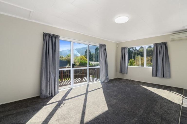 Photo of property in 19b Augustus Earle Place, Pukehangi, Rotorua, 3015