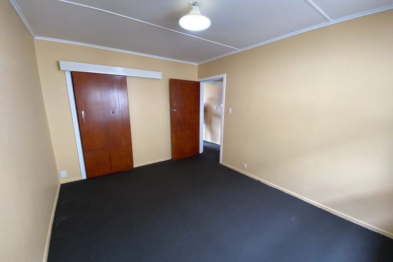 Photo of property in 1/609 Heretaunga Street East, Parkvale, Hastings, 4122