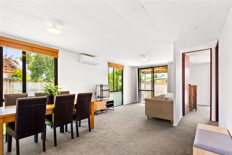Photo of property in 1/8 Cameron Place, Ranui, Auckland, 0612
