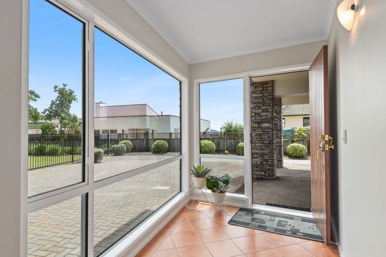 Photo of property in 19 Cobbe Place, Pomare, Rotorua, 3015