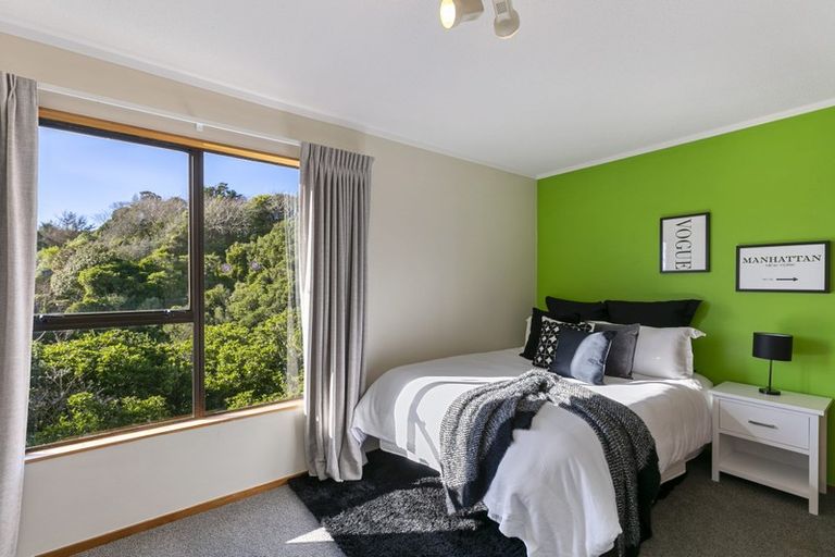 Photo of property in 8 Ballina Drive, Churton Park, Wellington, 6037