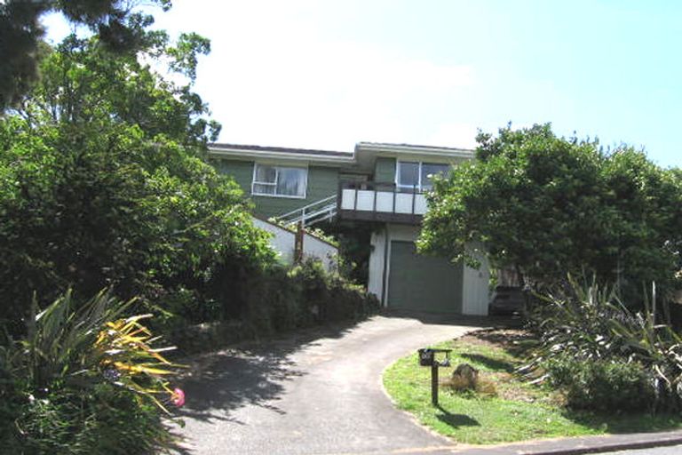 Photo of property in 13 Laurina Road, Sunnynook, Auckland, 0620
