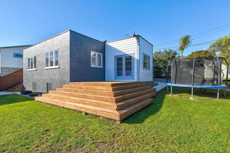 Photo of property in 13 John Street, Titahi Bay, Porirua, 5022