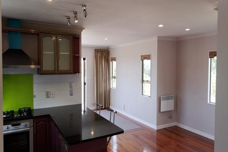 Photo of property in 11 Monarch Avenue, Hillcrest, Auckland, 0627