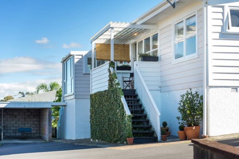 Photo of property in 3/7 Lydia Avenue, Northcote, Auckland, 0627