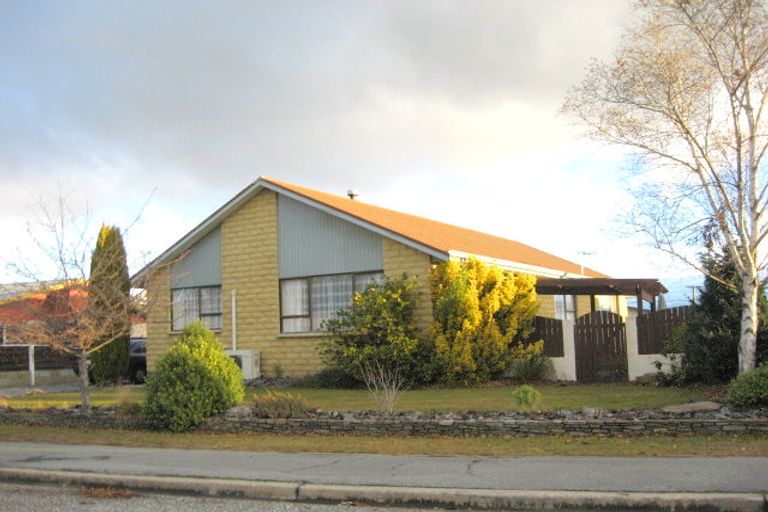 Photo of property in 6 Arnott Street, Alexandra, 9320