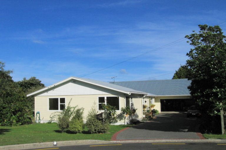 Photo of property in 12 Edwin Street, Belmont, Lower Hutt, 5010