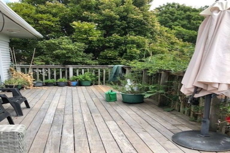 Photo of property in 77 Sunrise Avenue, Murrays Bay, Auckland, 0630