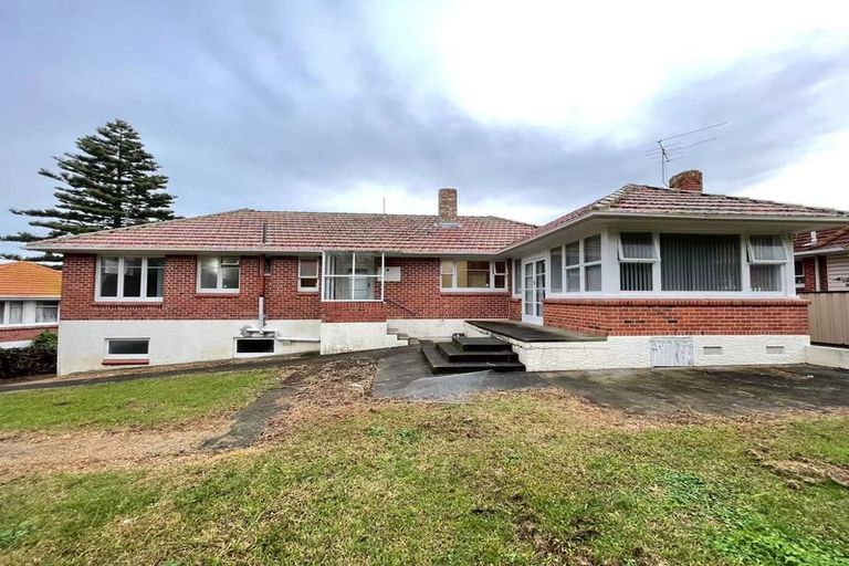 Photo of property in 10 Richards Avenue, Papatoetoe, Auckland, 2025