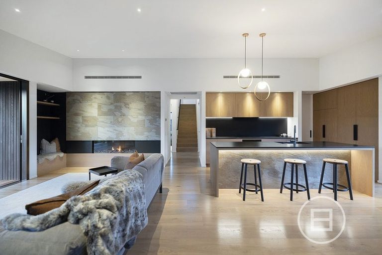 Photo of property in 16 Robrosa Street, Wanaka, 9305