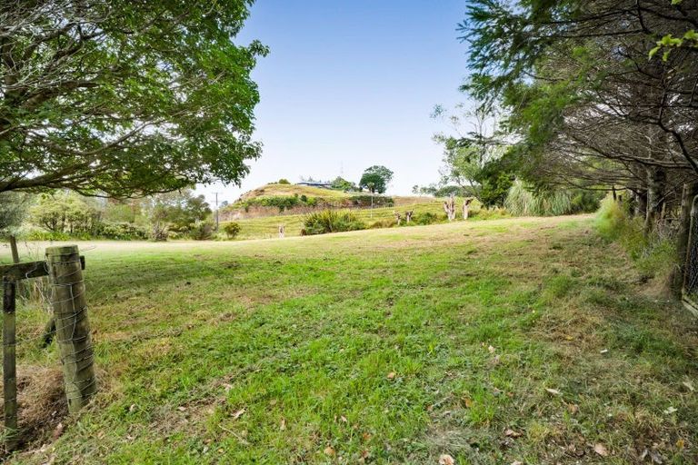 Photo of property in 65 Veale Road, Ridgewood, New Plymouth, 4371