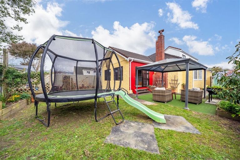 Photo of property in 51 Lincoln Avenue, Epuni, Lower Hutt, 5011