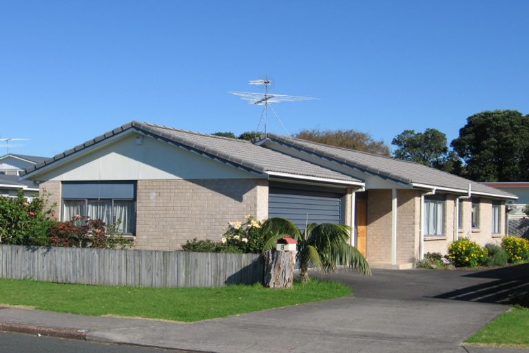 Photo of property in 8 Elizabeth Street, Orewa, 0931