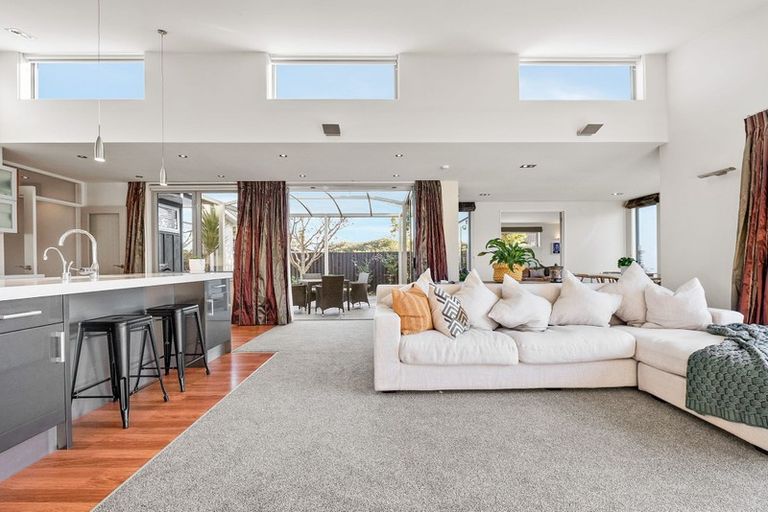 Photo of property in 361 Te Moana Road, Waikanae, 5036