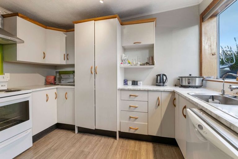 Photo of property in 61 Charles Street, Grasmere, Invercargill, 9810