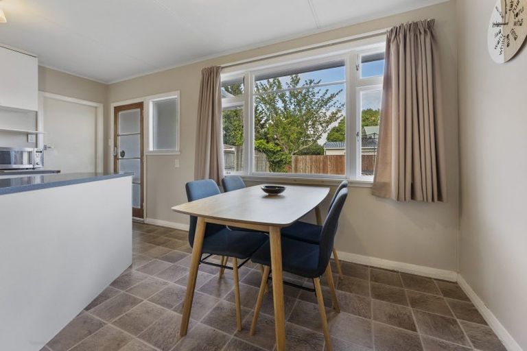 Photo of property in 4 Burfield Place, Awapuni, Palmerston North, 4412