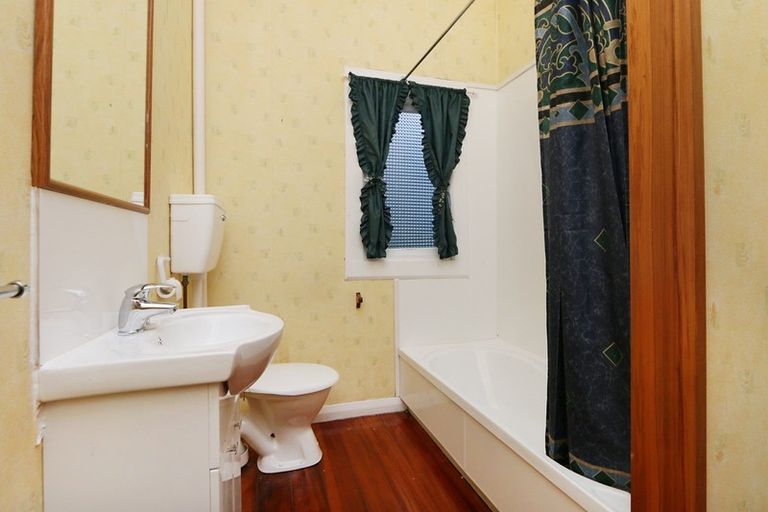 Photo of property in 36 Lyndhurst Street, Takaro, Palmerston North, 4412