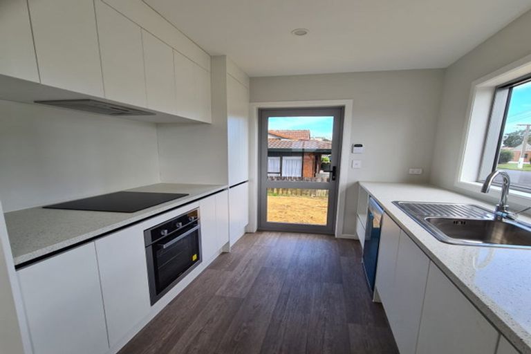 Photo of property in 2/7 Chapel Street, Papakura, 2110
