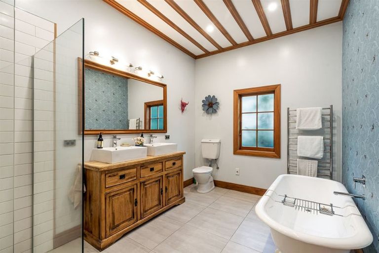 Photo of property in 13 Grahame Street, Devonport, Auckland, 0624